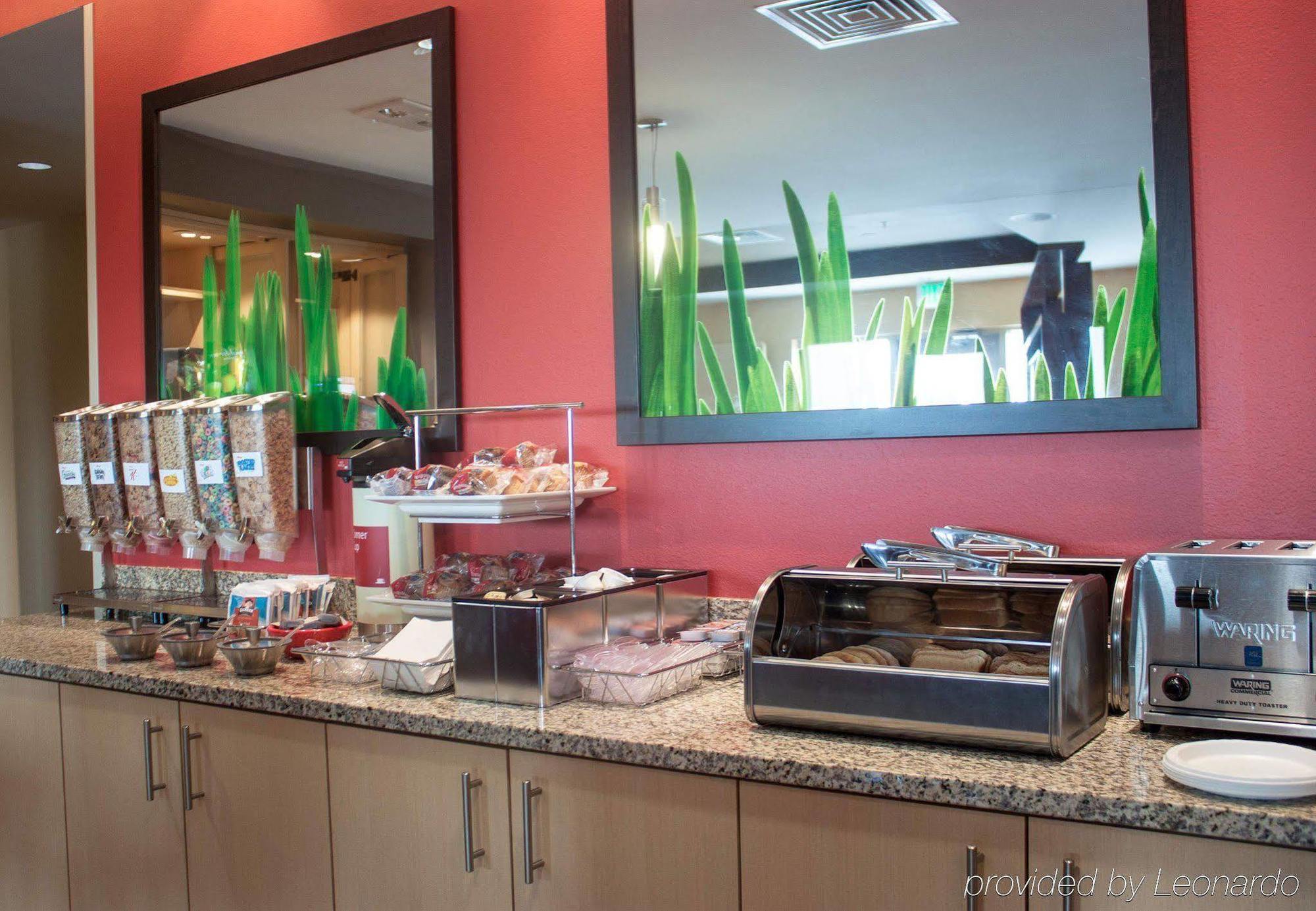博蒙特阿瑟港唐尼普莱斯套房酒店 外观 照片